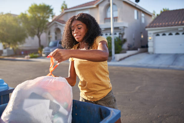 Best Professional Junk Removal  in Town And Country, MO